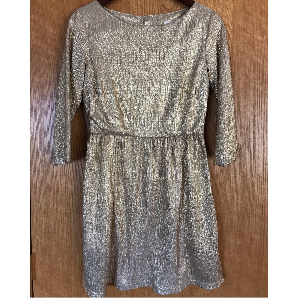 Shimmery gold 3/4 sleeve dress